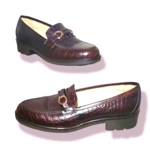 Talbots leather Italian made heeled loafer Size 7.5
